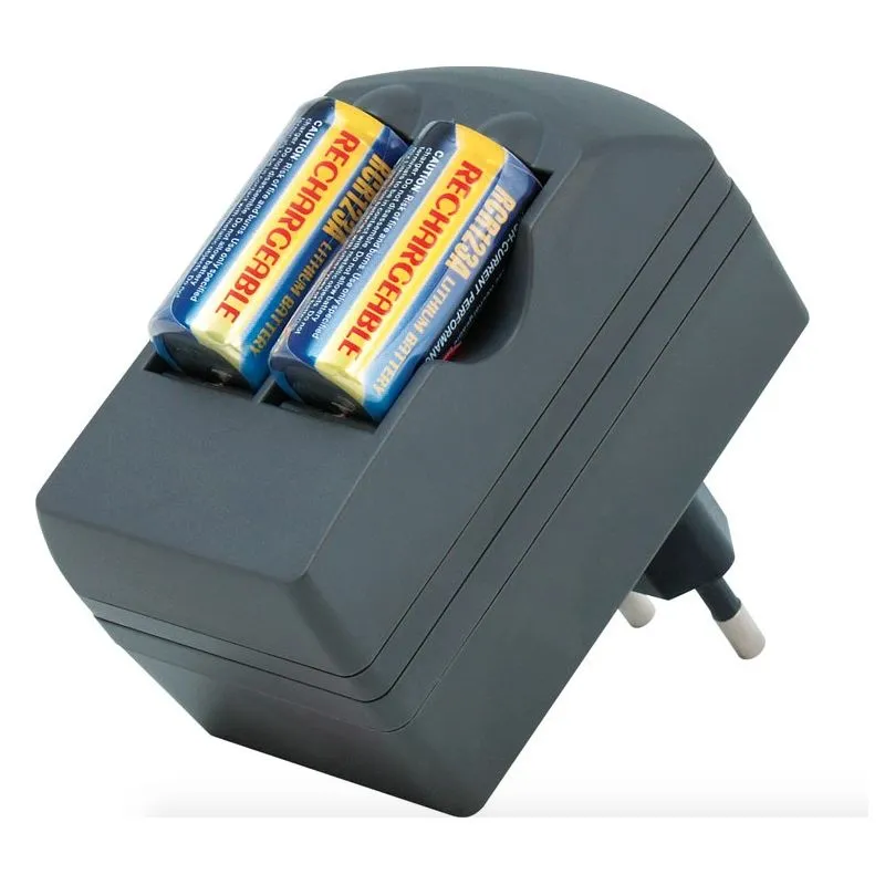 Charger + rechargeable Batteries CR123A